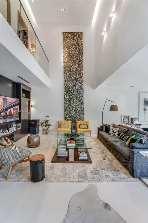 待售: $3,295,000 (6 贝兹, 4 浴室, 3725 平方英尺)