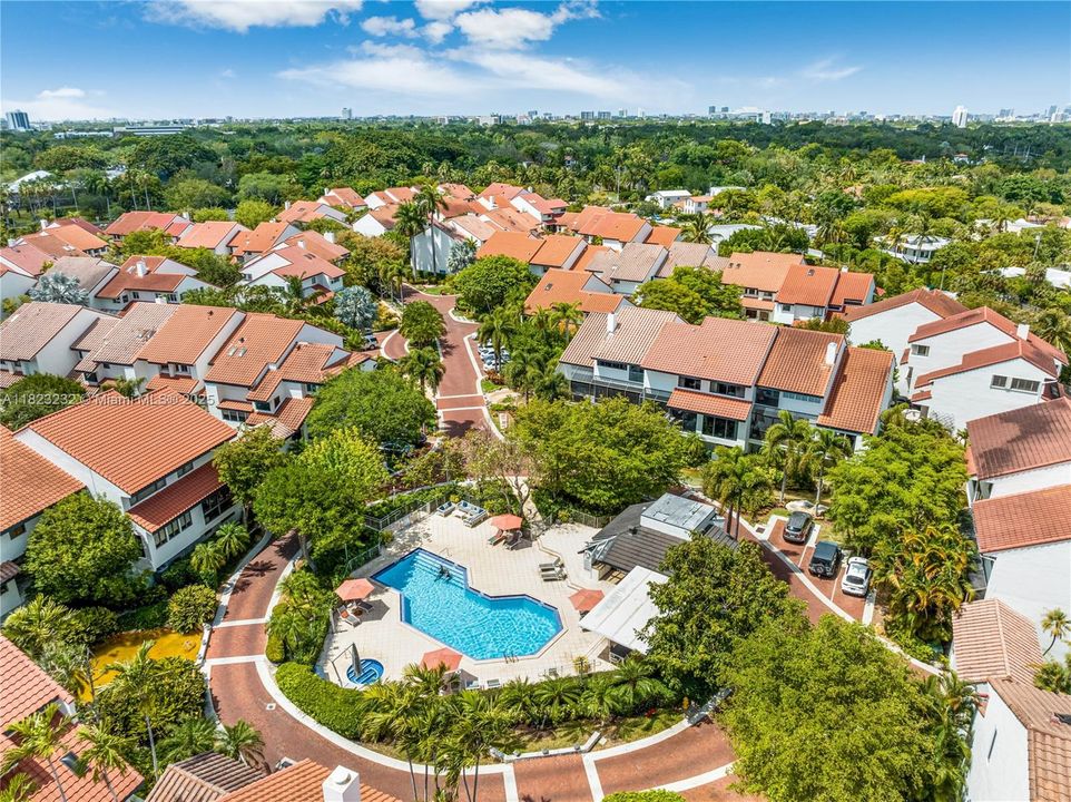 待售: $3,295,000 (6 贝兹, 4 浴室, 3725 平方英尺)