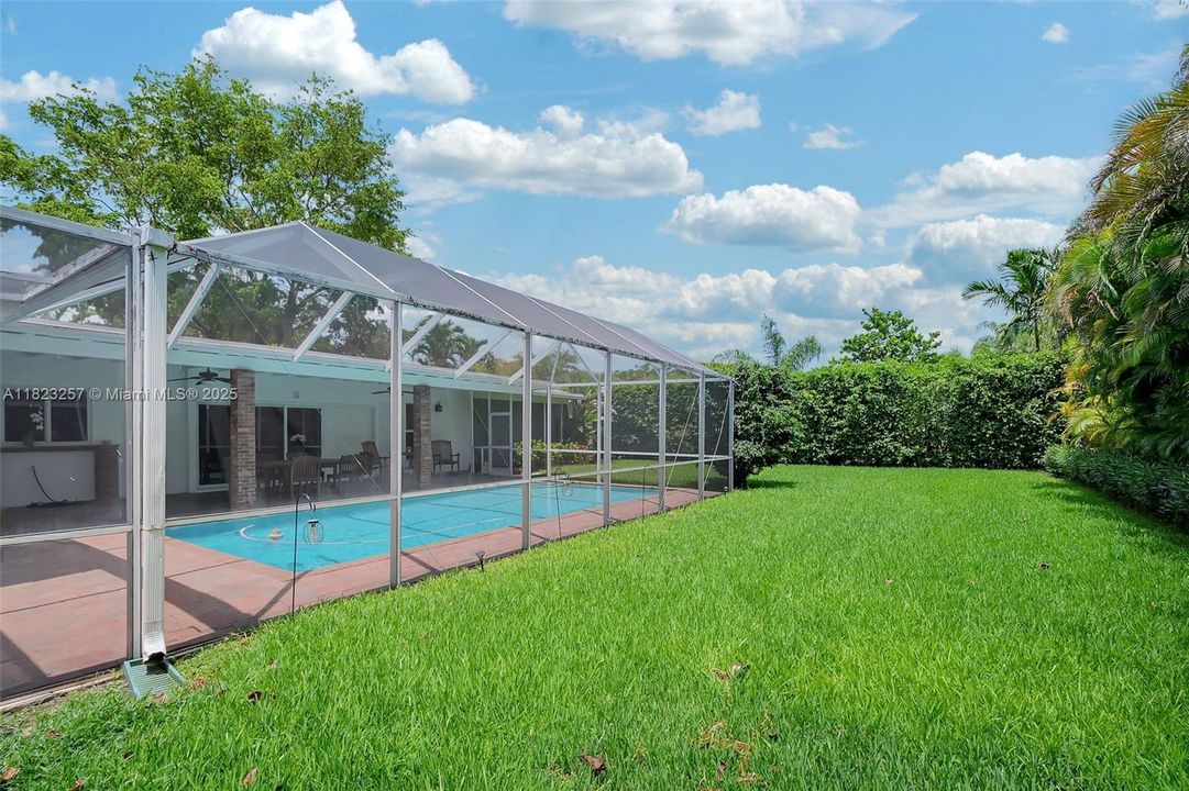 На продажу: $1,649,000 (5 спален, 2 ванн, 2349 Квадратных фут)