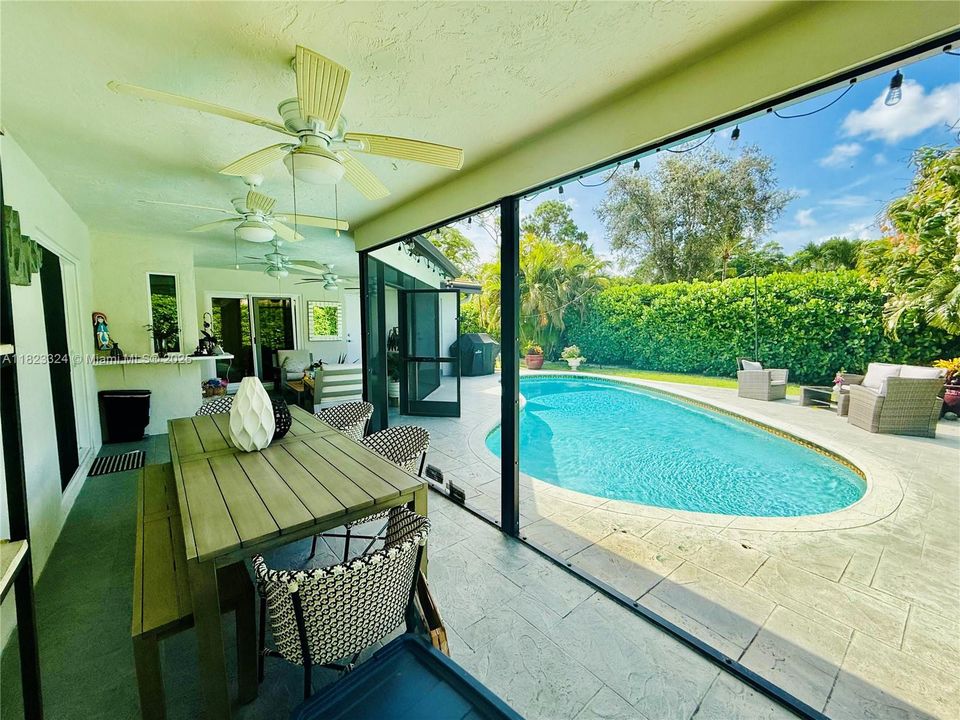 Recently Rented: $5,600 (3 beds, 2 baths, 1777 Square Feet)