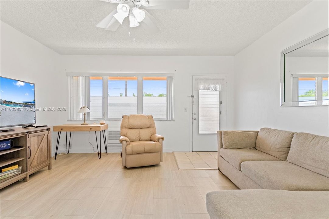 Recently Sold: $79,900 (1 beds, 1 baths, 625 Square Feet)