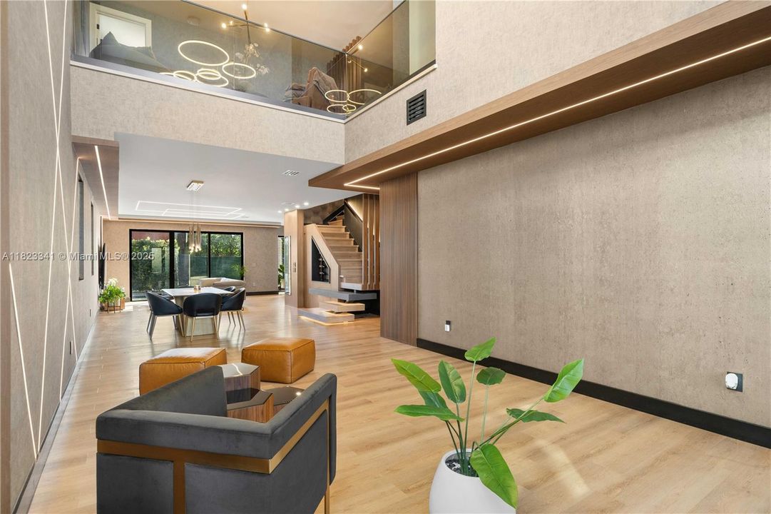 Recently Rented: $9,500 (4 beds, 4 baths, 3292 Square Feet)