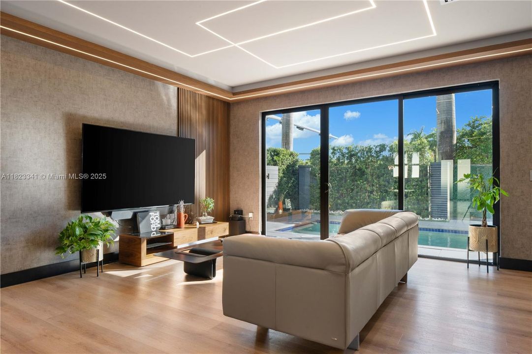 Recently Rented: $9,500 (4 beds, 4 baths, 3292 Square Feet)