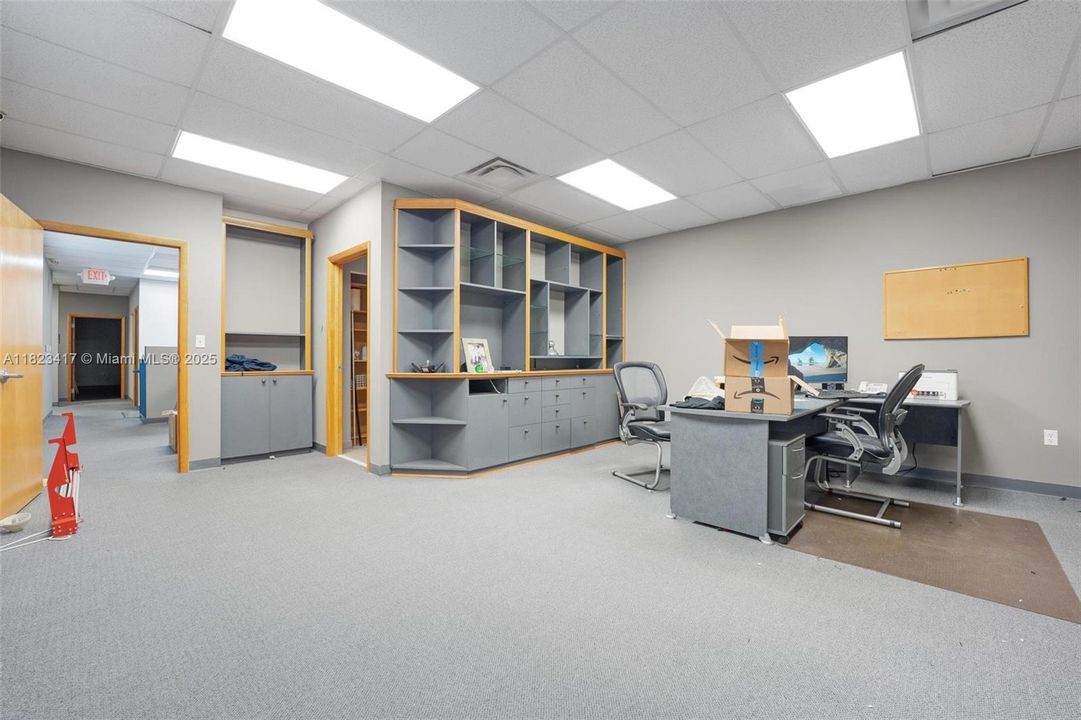 待售: $3,299,000 (0 贝兹, 0 浴室, 0 平方英尺)