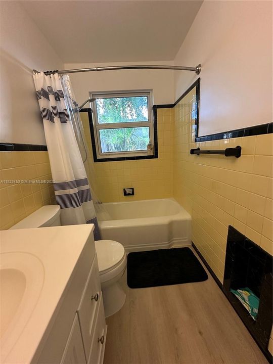 В аренду: $2,990 (3 спален, 1 ванн, 1042 Квадратных фут)