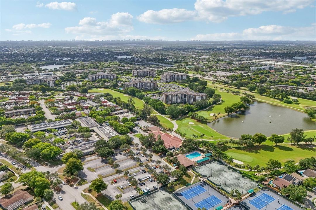 Vendido Recientemente: $105,000 (1 camas, 1 baños, 740 Pies cuadrados)