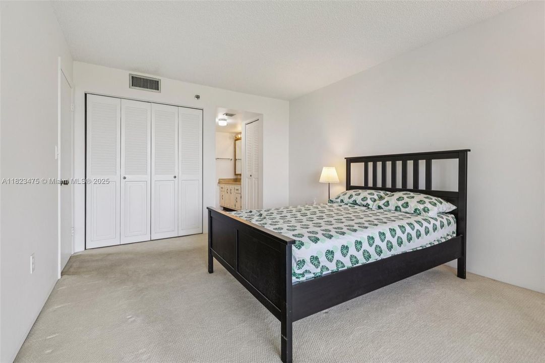 Vendido Recientemente: $105,000 (1 camas, 1 baños, 740 Pies cuadrados)