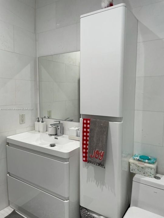 Recently Sold: $379,900 (1 beds, 1 baths, 794 Square Feet)