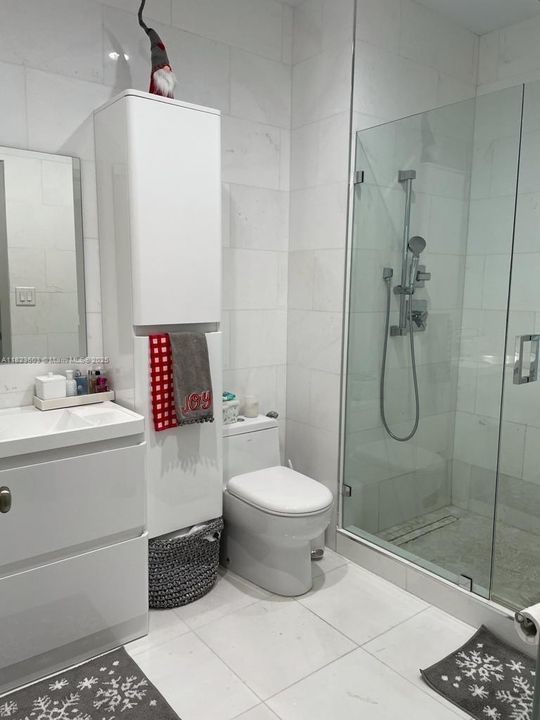 Recently Sold: $379,900 (1 beds, 1 baths, 794 Square Feet)