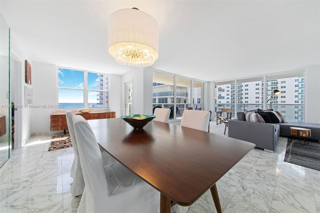 待售: $790,000 (2 贝兹, 2 浴室, 1868 平方英尺)