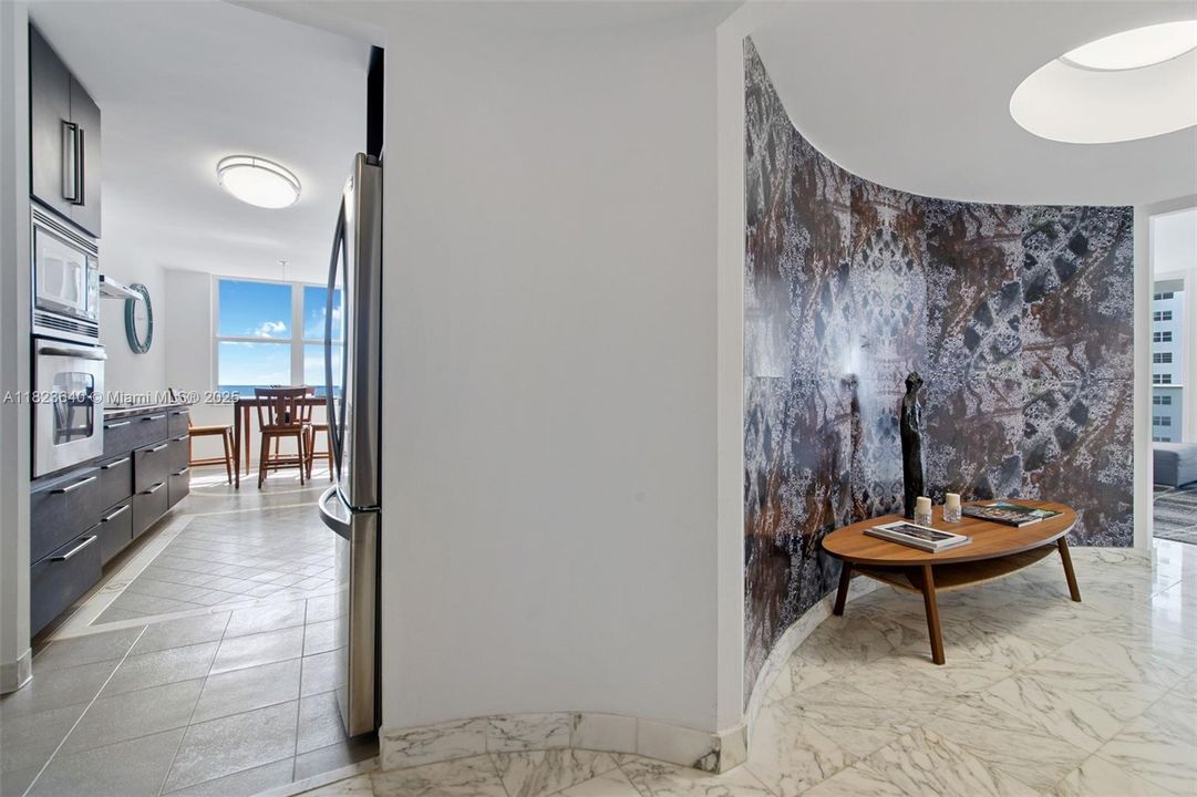 待售: $790,000 (2 贝兹, 2 浴室, 1868 平方英尺)