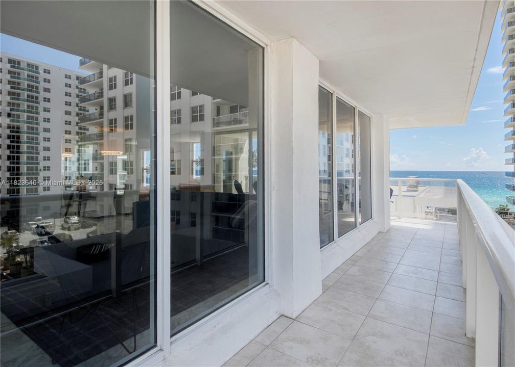 待售: $790,000 (2 贝兹, 2 浴室, 1868 平方英尺)