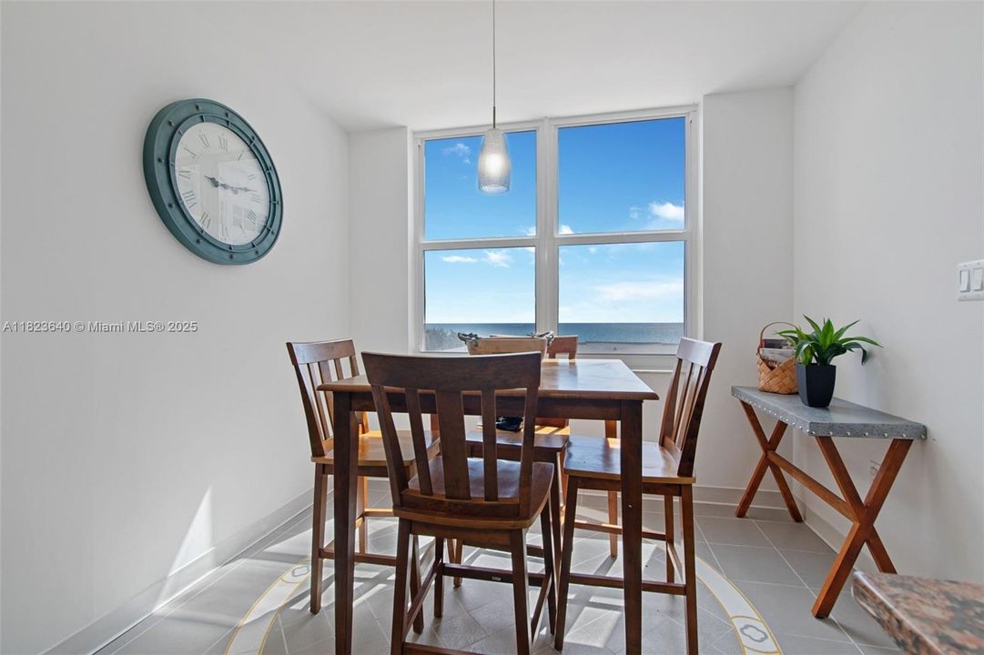 待售: $790,000 (2 贝兹, 2 浴室, 1868 平方英尺)