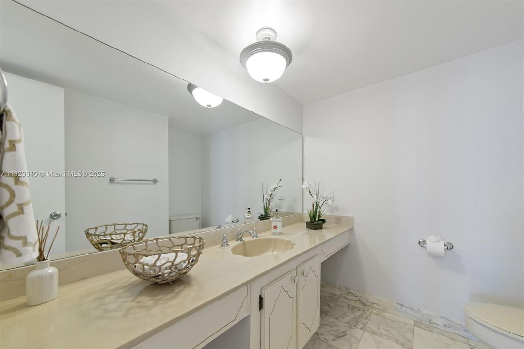 待售: $790,000 (2 贝兹, 2 浴室, 1868 平方英尺)