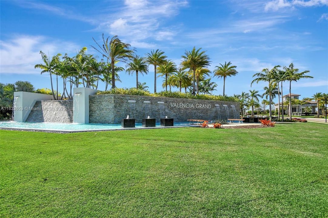 最近售出: $2,199,000 (3 贝兹, 3 浴室, 2959 平方英尺)