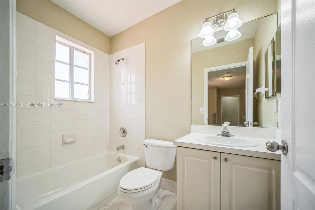 Recently Sold: $630,000 (4 beds, 3 baths, 2098 Square Feet)