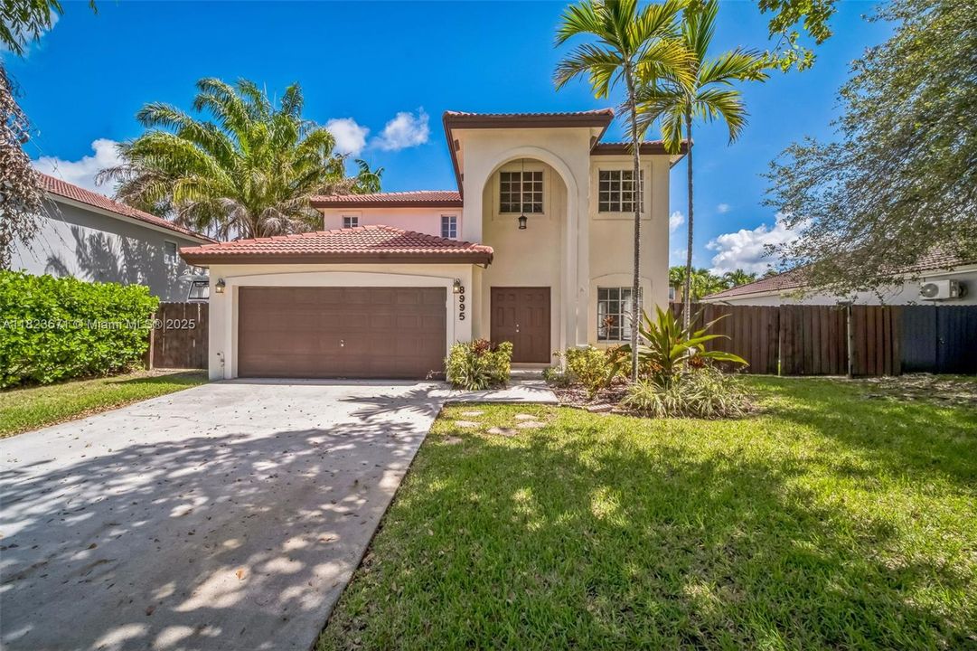 Recently Sold: $630,000 (4 beds, 3 baths, 2098 Square Feet)