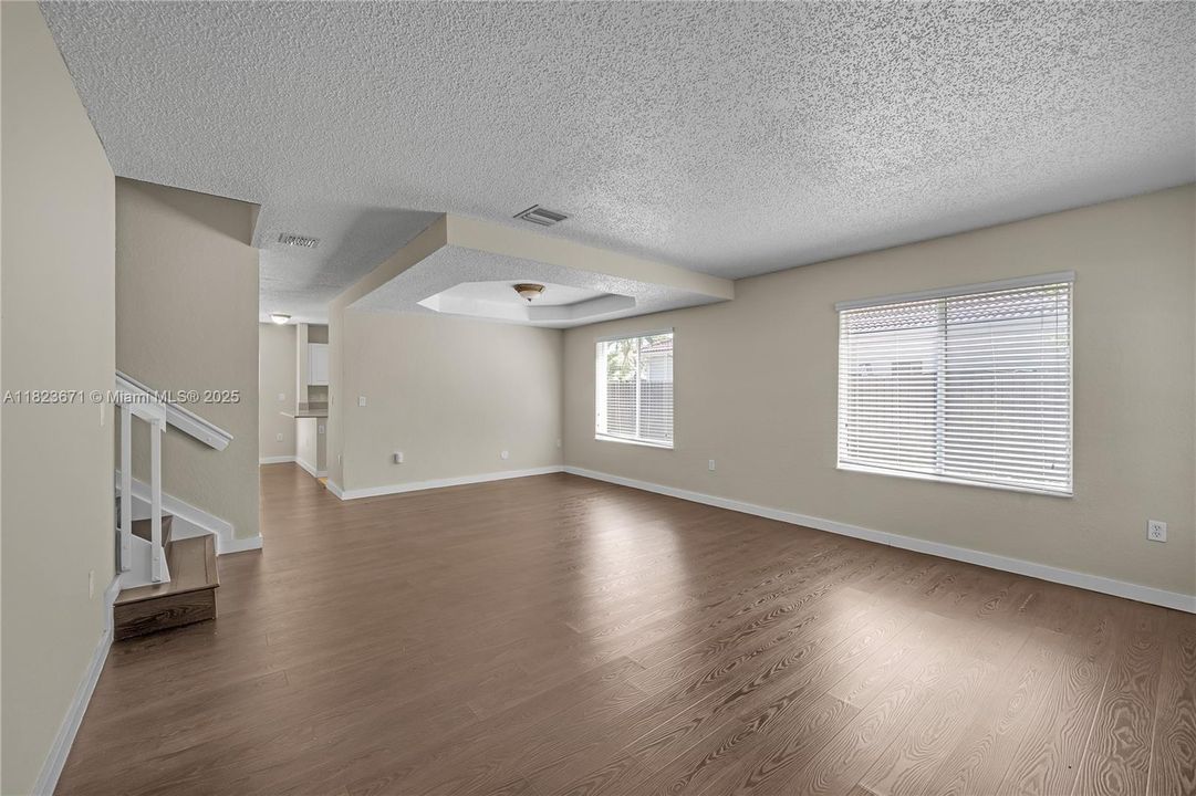 Recently Sold: $630,000 (4 beds, 3 baths, 2098 Square Feet)