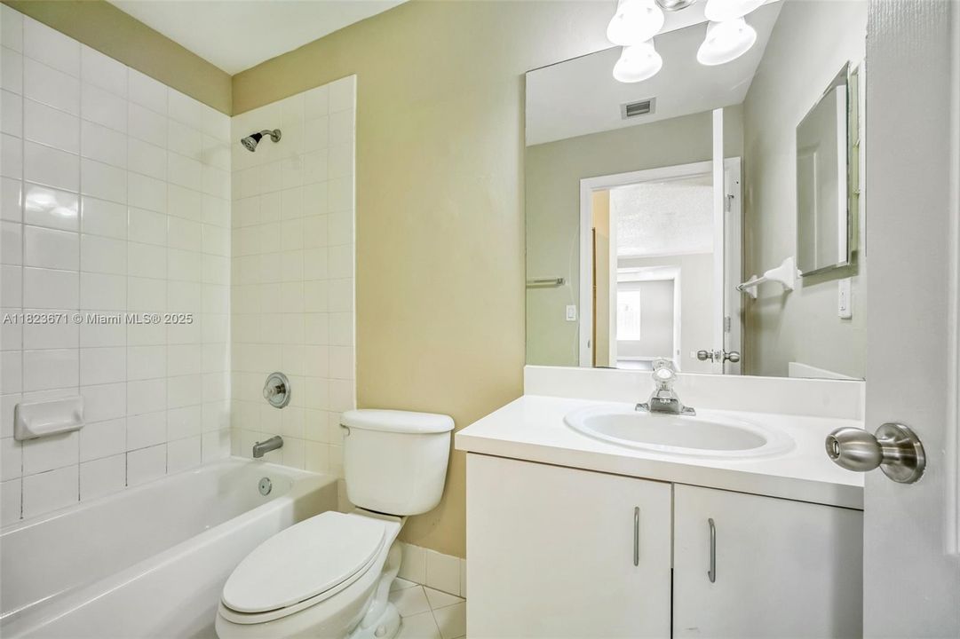 Recently Sold: $630,000 (4 beds, 3 baths, 2098 Square Feet)