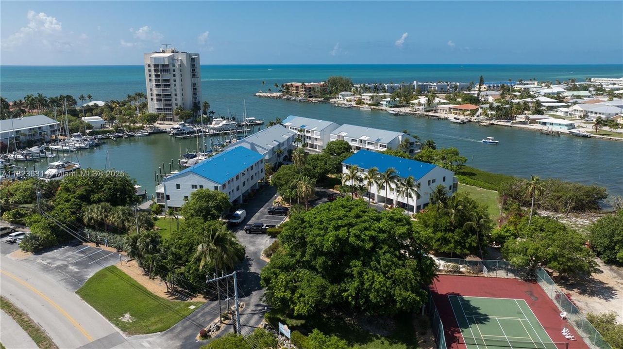 En Venta: $1,465,000 (2 camas, 2 baños, 1838 Pies cuadrados)