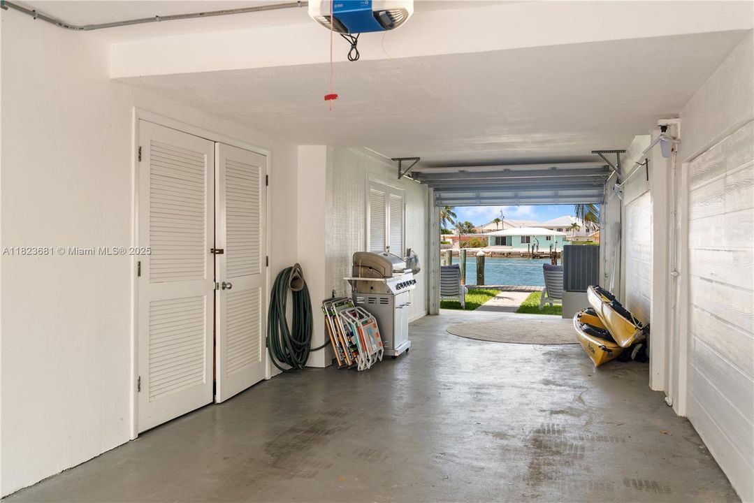 En Venta: $1,465,000 (2 camas, 2 baños, 1838 Pies cuadrados)