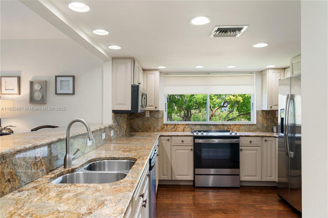 En Venta: $1,465,000 (2 camas, 2 baños, 1838 Pies cuadrados)