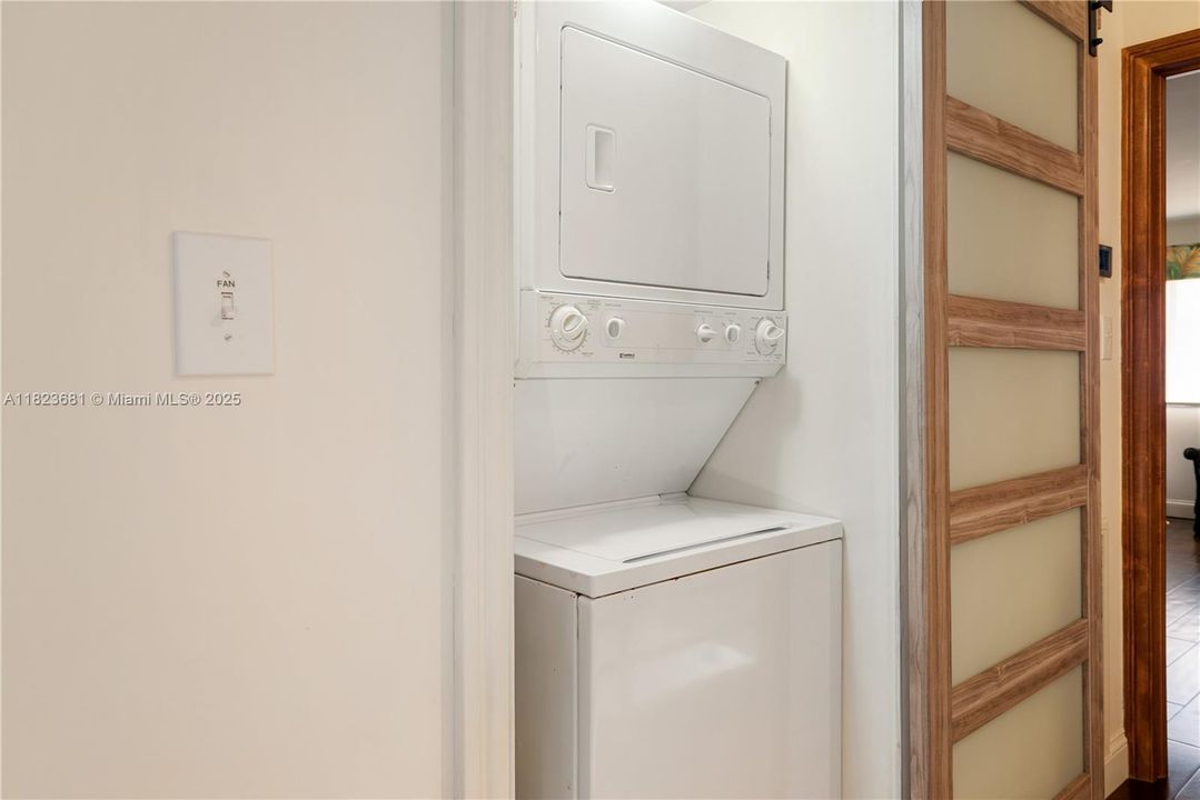 En Venta: $1,465,000 (2 camas, 2 baños, 1838 Pies cuadrados)