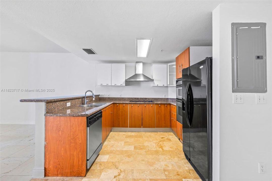 На продажу: $410,000 (1 спален, 1 ванн, 630 Квадратных фут)