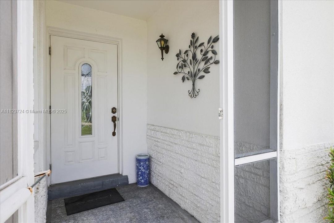 Недавно продано: $215,000 (2 спален, 1 ванн, 1117 Квадратных фут)