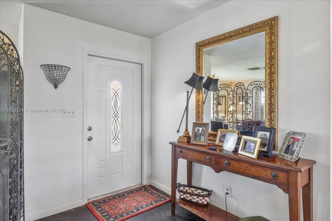 Недавно продано: $215,000 (2 спален, 1 ванн, 1117 Квадратных фут)