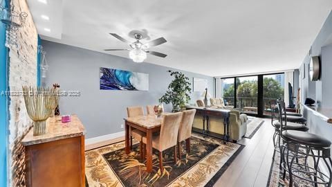 Recently Sold: $310,000 (2 beds, 2 baths, 1130 Square Feet)
