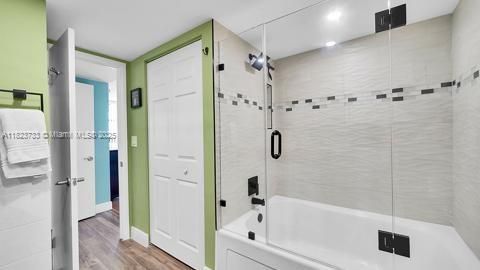 Recently Sold: $310,000 (2 beds, 2 baths, 1130 Square Feet)