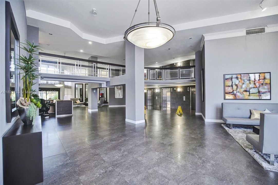 Recently Sold: $310,000 (2 beds, 2 baths, 1130 Square Feet)