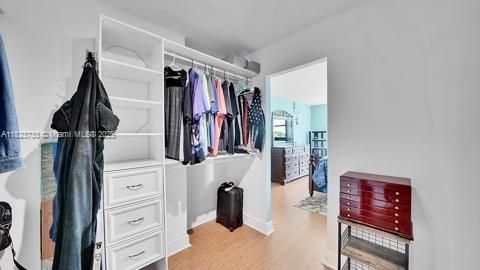 Recently Sold: $310,000 (2 beds, 2 baths, 1130 Square Feet)