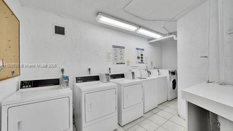 Recently Sold: $310,000 (2 beds, 2 baths, 1130 Square Feet)