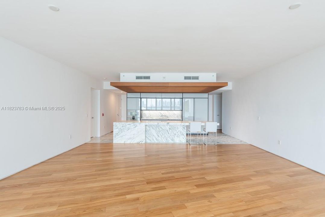 На продажу: $4,400,000 (3 спален, 3 ванн, 2496 Квадратных фут)