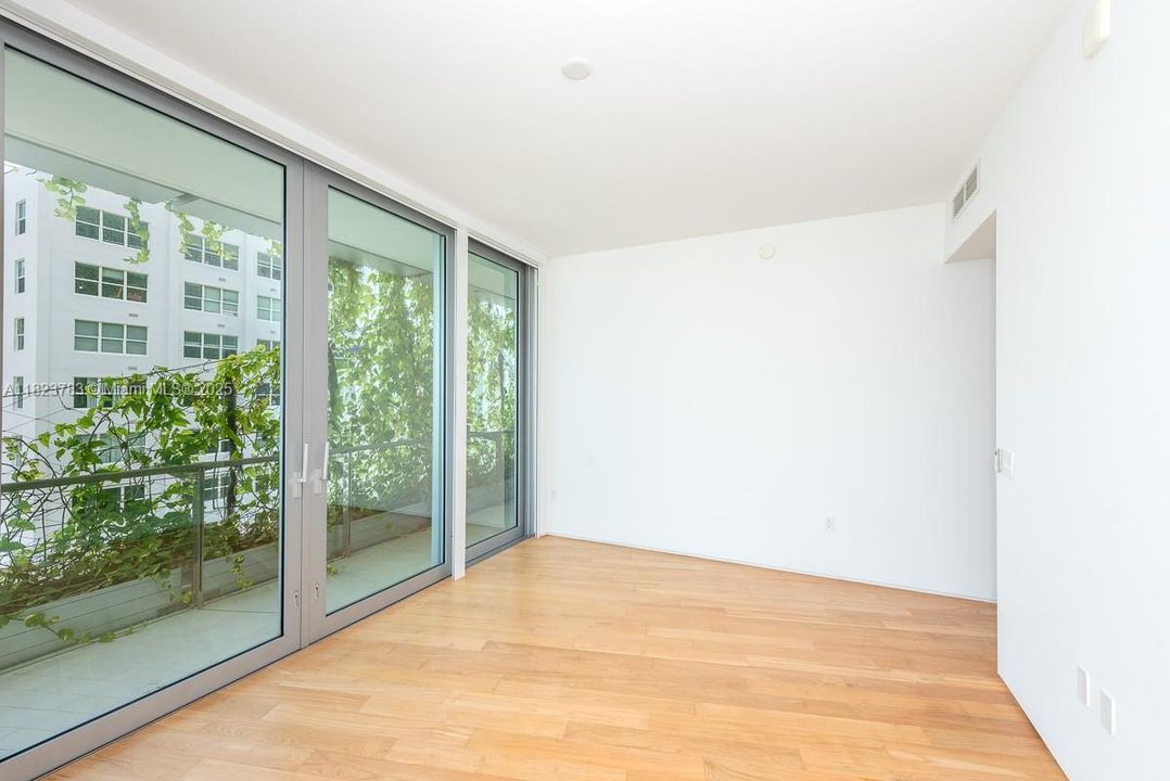 На продажу: $4,400,000 (3 спален, 3 ванн, 2496 Квадратных фут)