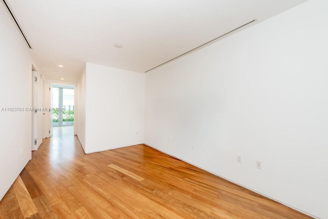 На продажу: $4,400,000 (3 спален, 3 ванн, 2496 Квадратных фут)