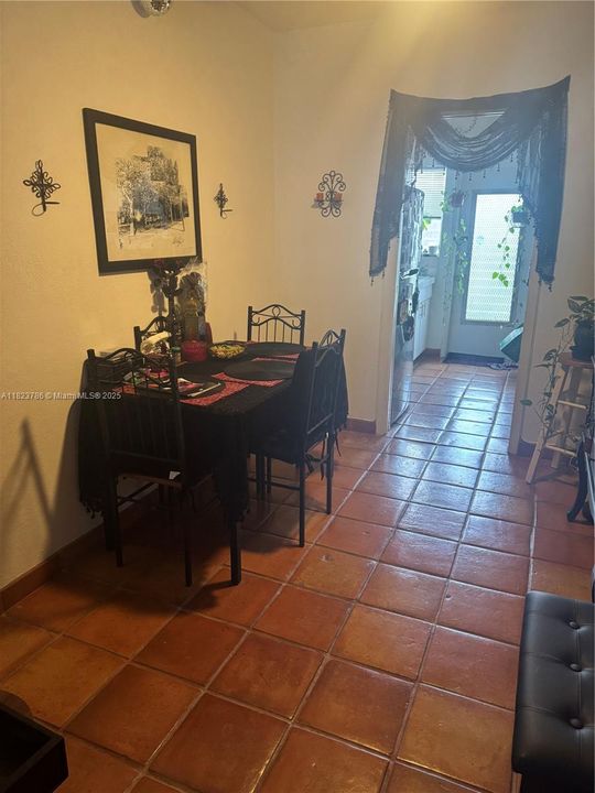 En Venta: $265,000 (1 camas, 1 baños, 741 Pies cuadrados)