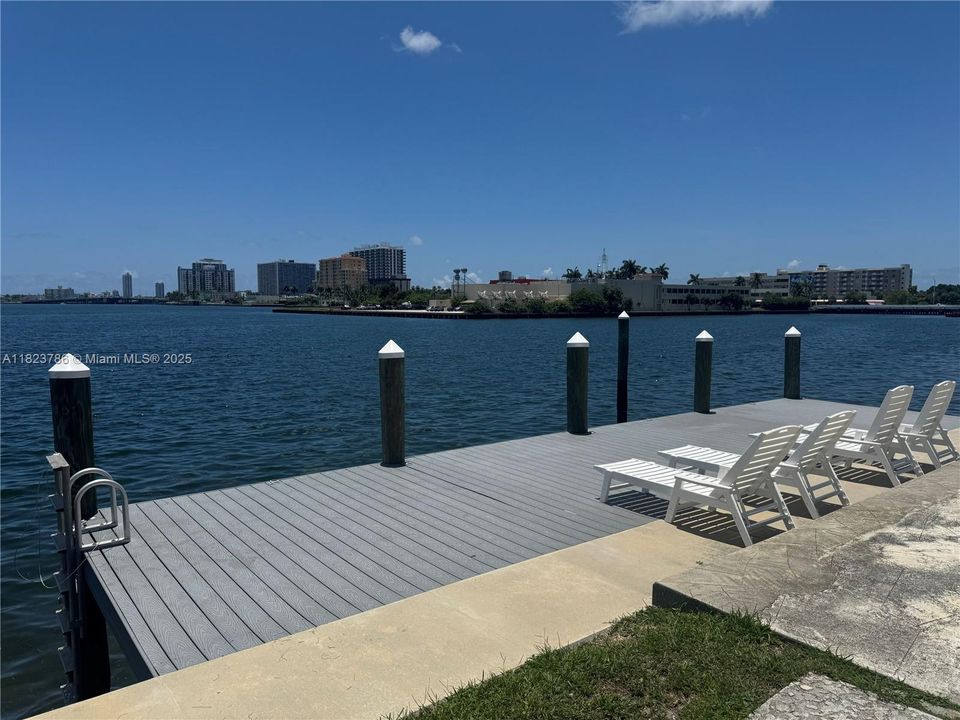 40’ deck with new pilings