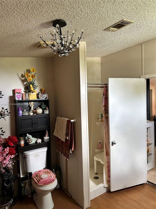 En Venta: $299,999 (4 camas, 2 baños, 0 Pies cuadrados)