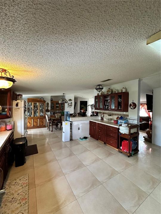 En Venta: $299,999 (4 camas, 2 baños, 0 Pies cuadrados)