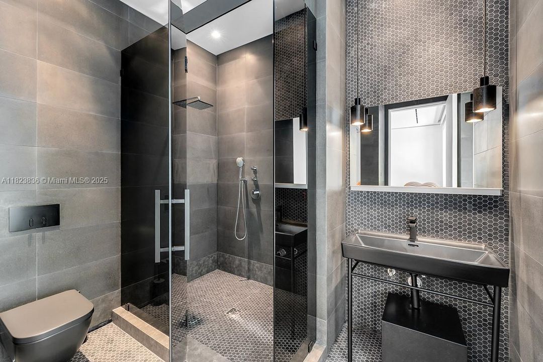 En Venta: $11,250,000 (4 camas, 3 baños, 5656 Pies cuadrados)