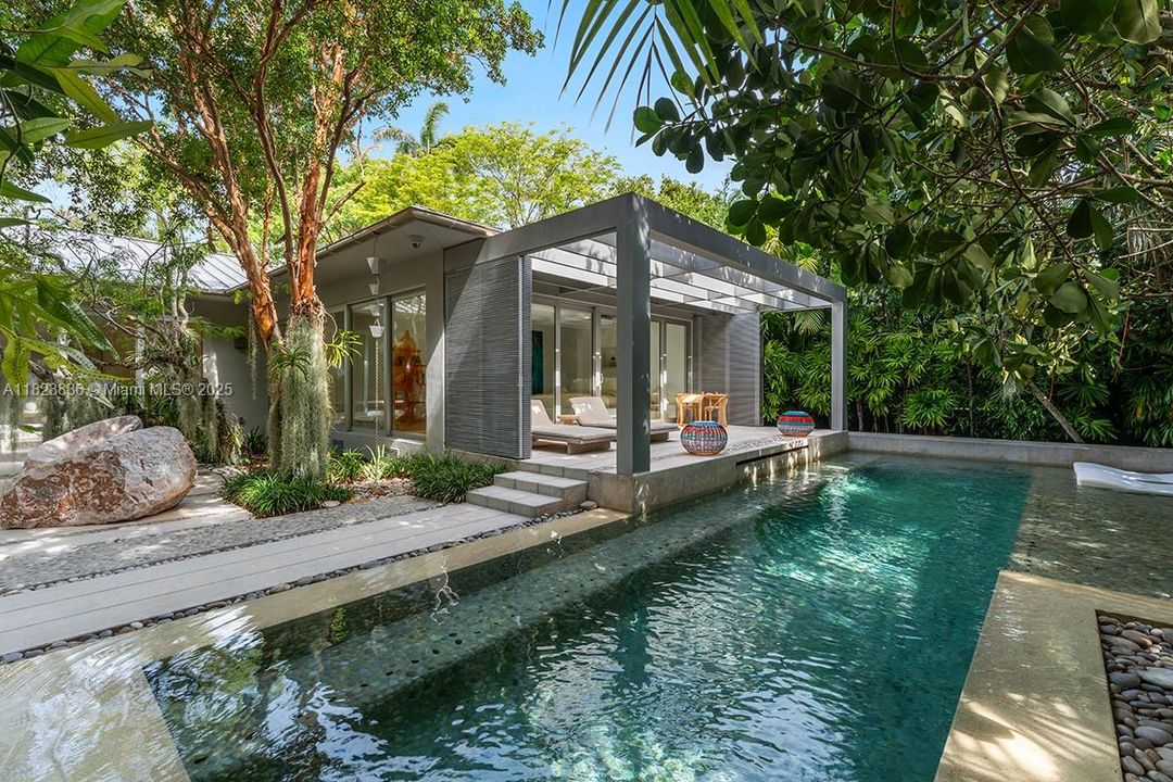 En Venta: $11,250,000 (4 camas, 3 baños, 5656 Pies cuadrados)