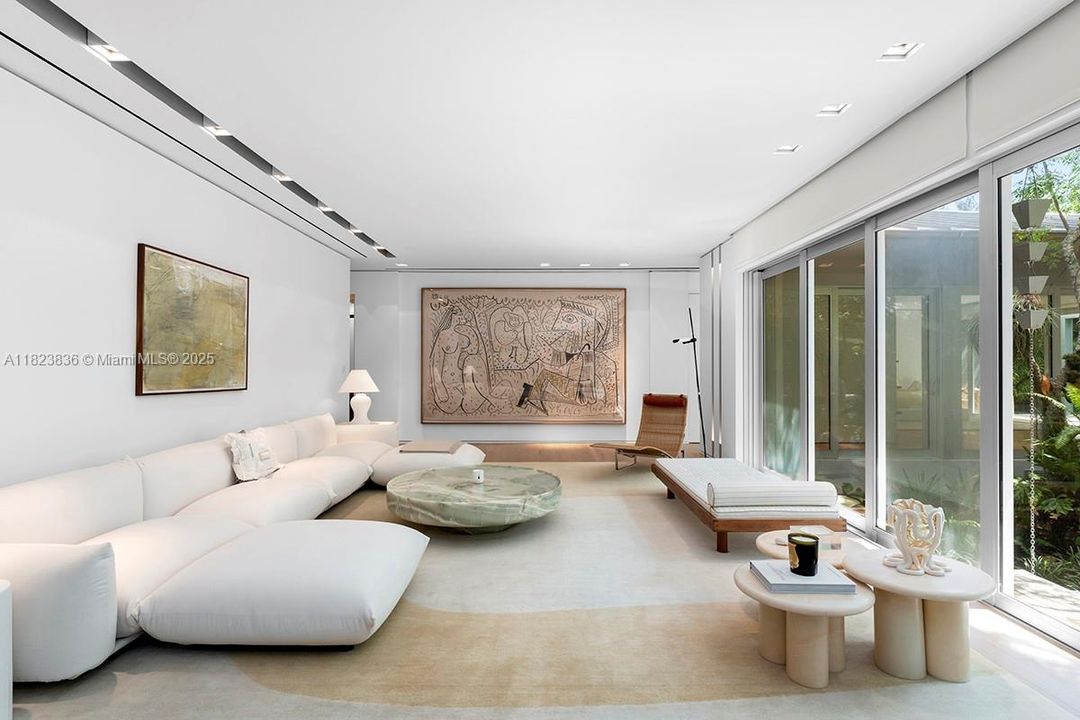 En Venta: $11,250,000 (4 camas, 3 baños, 5656 Pies cuadrados)