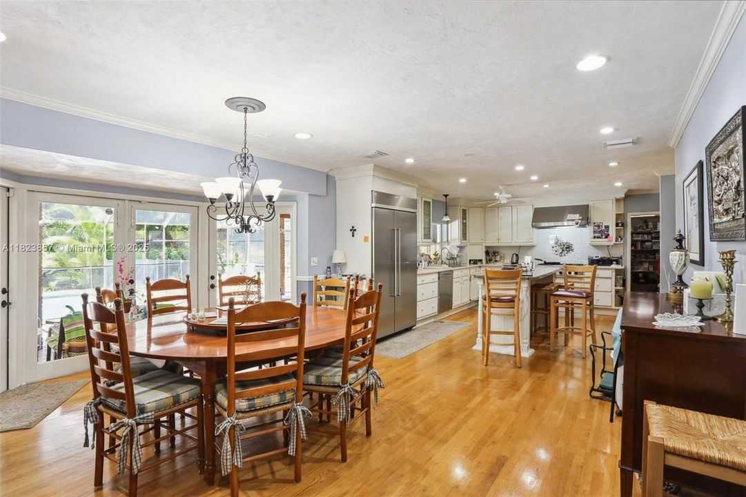 待售: $3,350,000 (4 贝兹, 3 浴室, 3760 平方英尺)