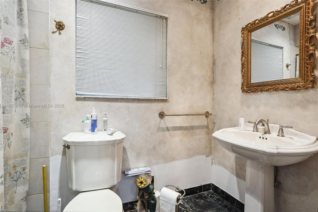 待售: $3,350,000 (4 贝兹, 3 浴室, 3760 平方英尺)