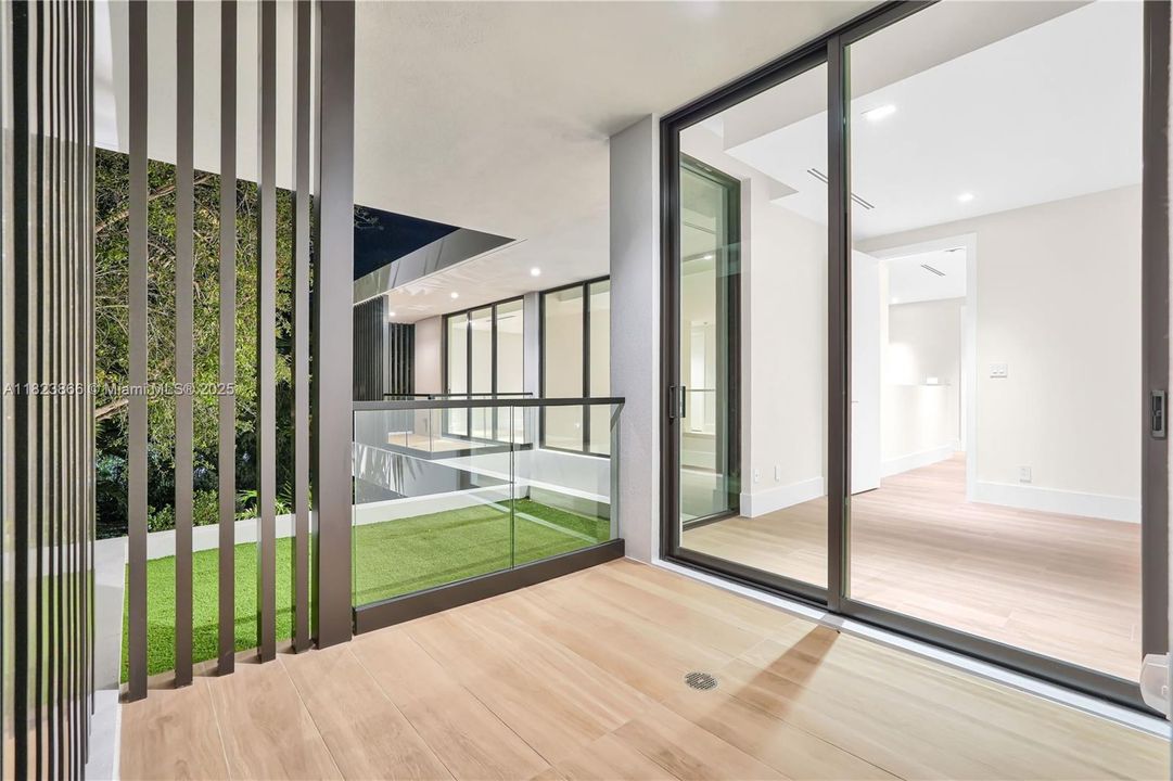 For Rent: $30,000 (5 beds, 5 baths, 3518 Square Feet)