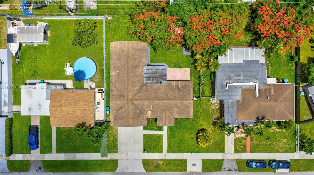 Recently Sold: $625,000 (4 beds, 2 baths, 2532 Square Feet)