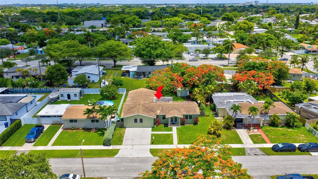 Recently Sold: $625,000 (4 beds, 2 baths, 2532 Square Feet)